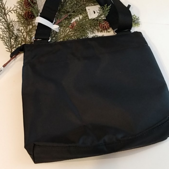 Baggallini Cross Body Bag - Picture 3 of 7